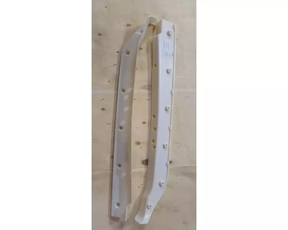 Панель бампера боковая левая Sitrak C7H MAX CHINA