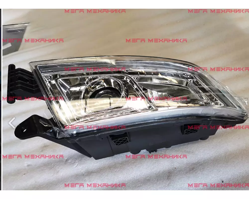 Фара основная левая LED (пластиковый бампер) Тягач HOWO T5G,SITRAK C7H,MAN,MC11,MC13