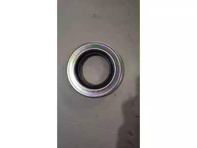 Сальник хвостовика редуктора заднего моста MCY13 (85х105х18/150) HOWO/SITRAK
