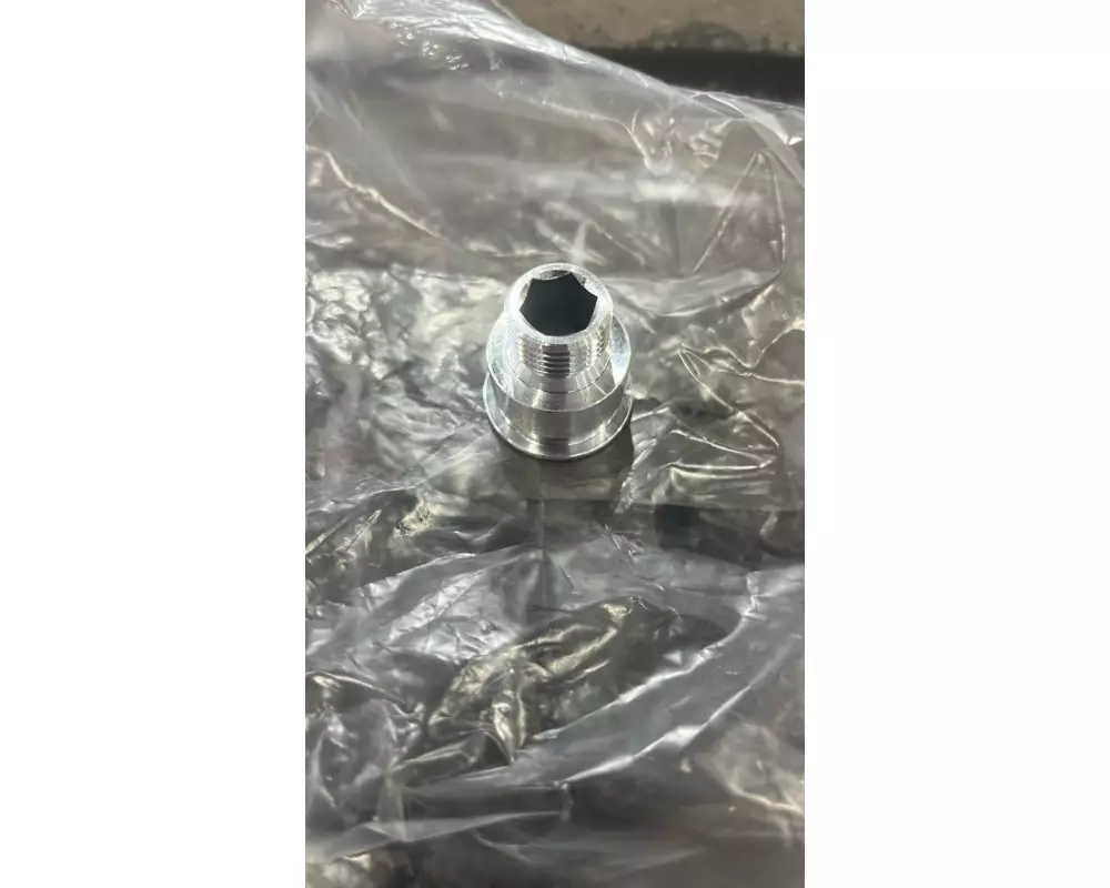 ВВИНТОВОЙ ПРОХОДНОЙ ШТУЦЕР NG12 M16X1 , 5 SV246
