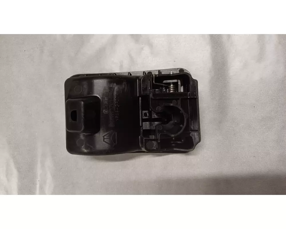 Ручка открывания капота Sitrak C7H MAX